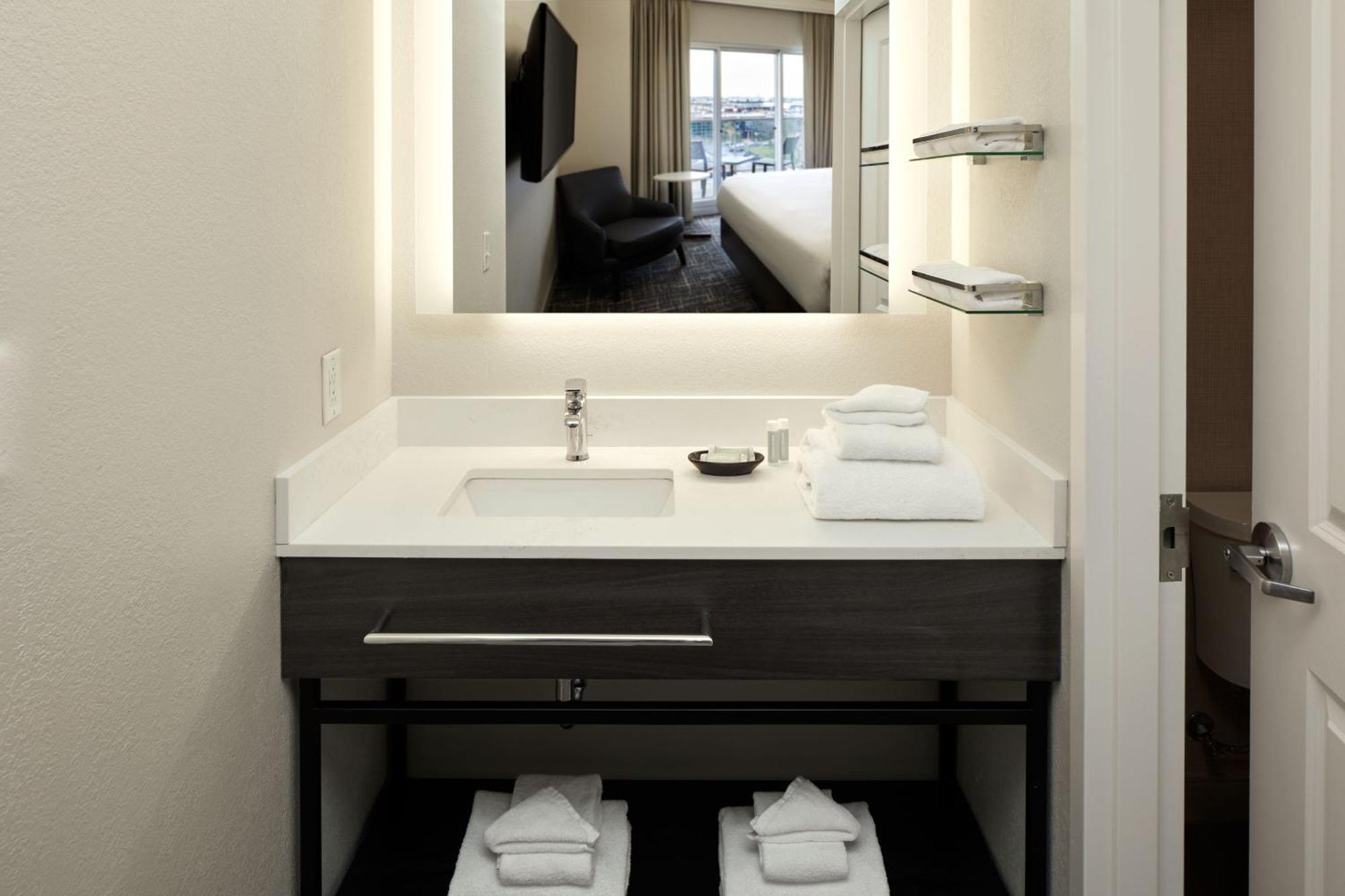 Residence Inn By Marriott Montreal Airport Dorval Kültér fotó